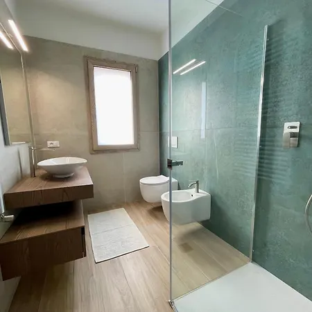 מלון Domus De Janas *