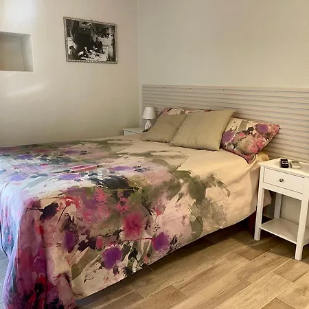 Hotel Domus De Janas *